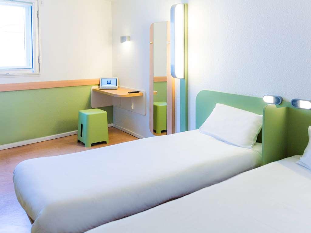 Ibis Budget Angouleme Centre Rom bilde